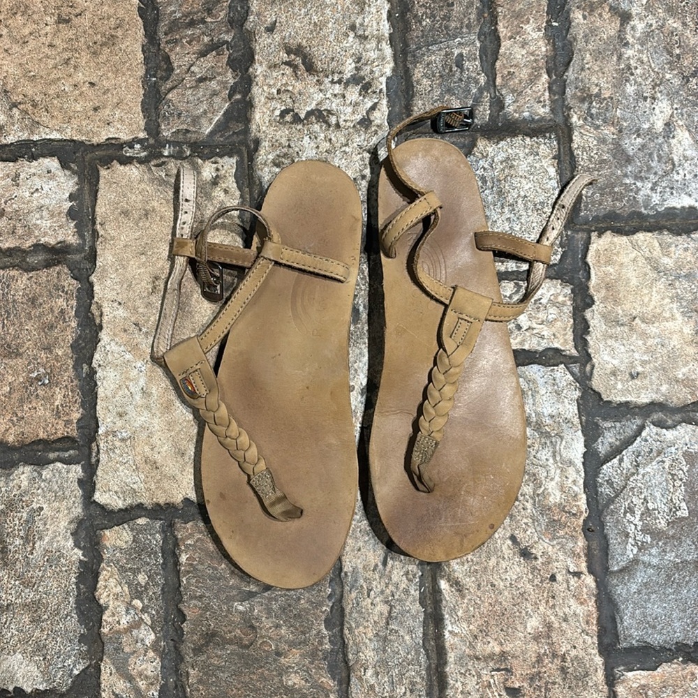 Rainbow T Street Sandals